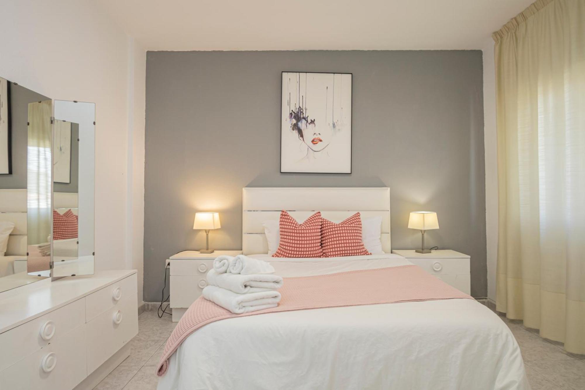 شقة Perfect Getaway In Triana - 15M Walk Giralda إشبيلية المظهر الخارجي الصورة